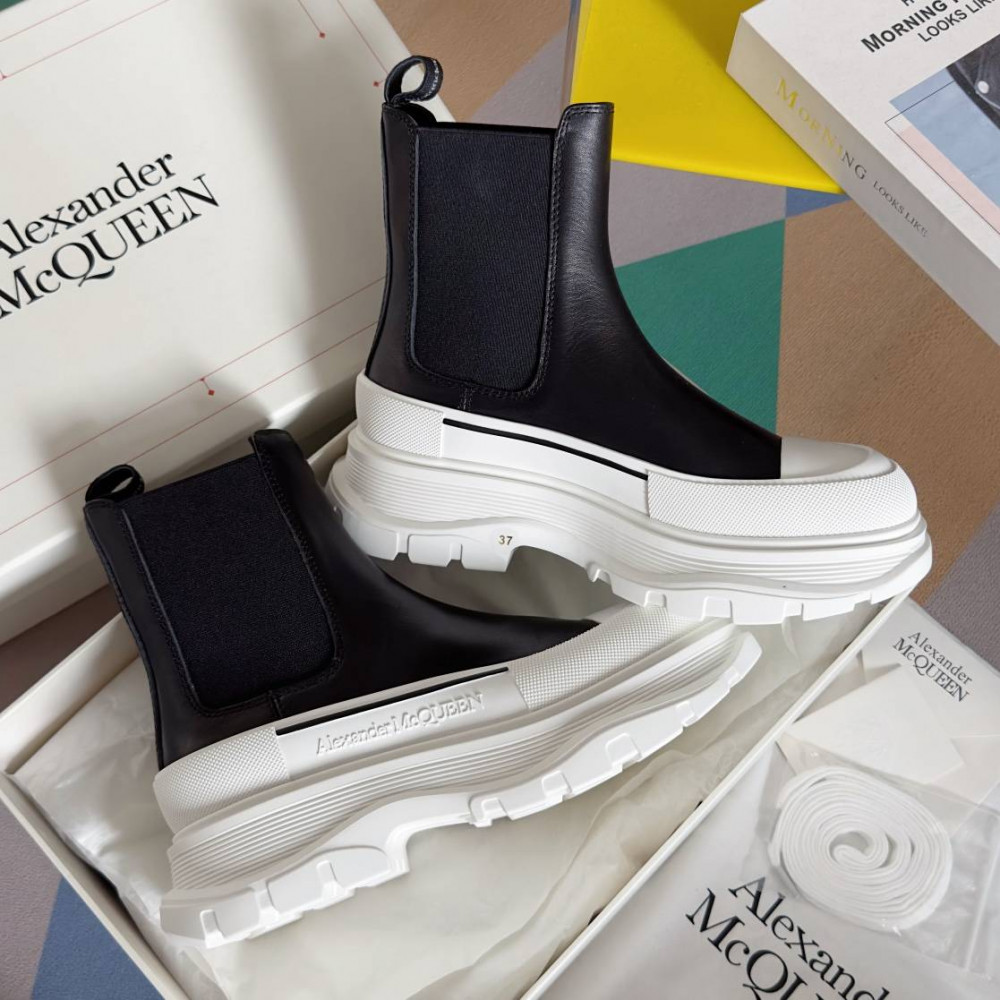 Alexander McQueen Tread Slick Alexander McQueen Tread Slick