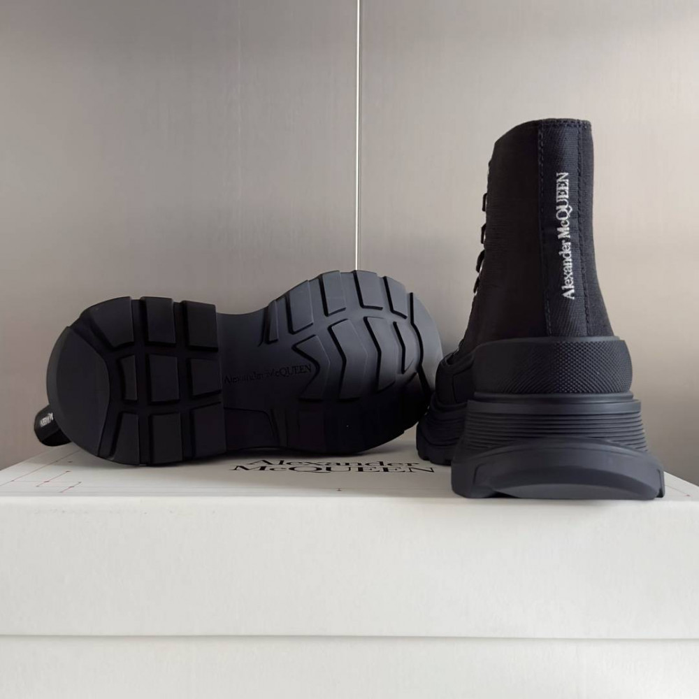 Alexander McQueen Tread Slick Alexander McQueen Tread Slick