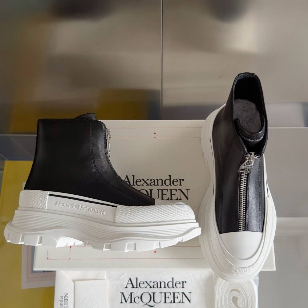 Alexander McQueen Tread Slick Alexander McQueen Tread Slick