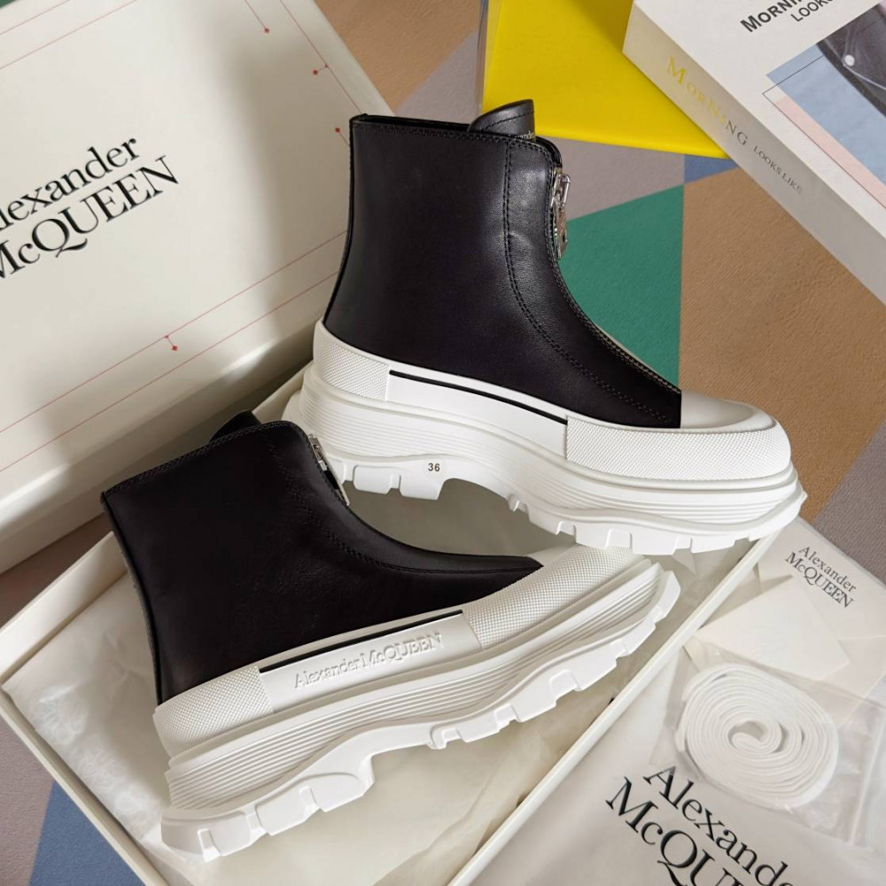 Alexander McQueen Tread Slick Alexander McQueen Tread Slick