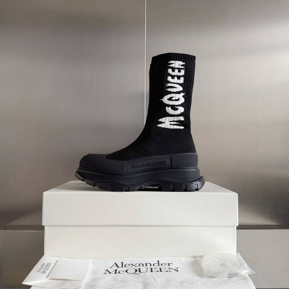 Alexander McQueen Tread Slick Alexander McQueen Tread Slick