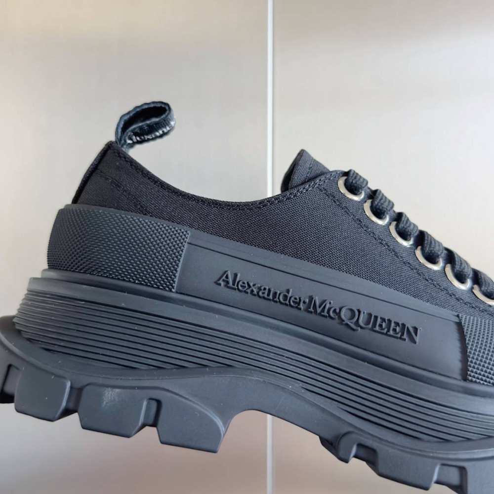 Alexander McQueen Tread Slick Alexander McQueen Tread Slick