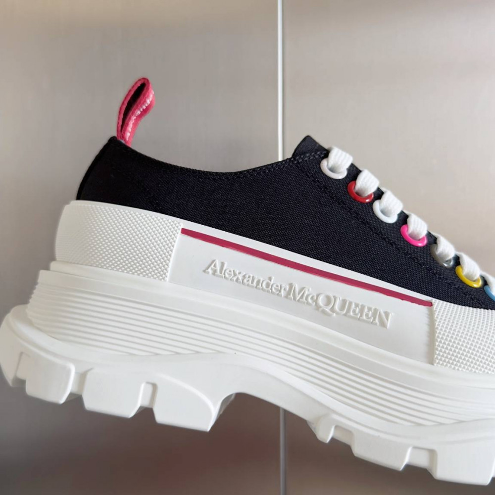 Alexander McQueen Tread Slick Alexander McQueen Tread Slick